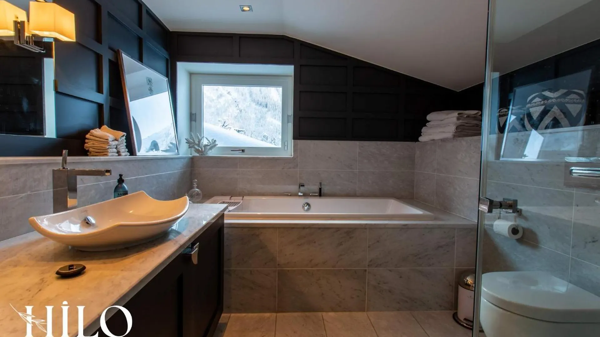 A Great Chalet For 4 People With Jacuzzi Chamonix